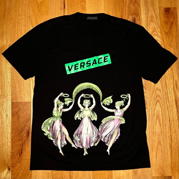 Versace Runway Graphic Tshirt🔥 - Picture 1 of 7